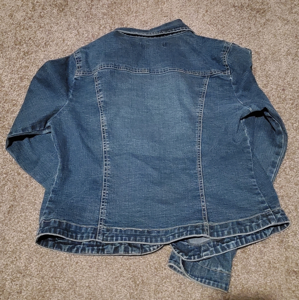 Denim jacket - Picture 2 of 4